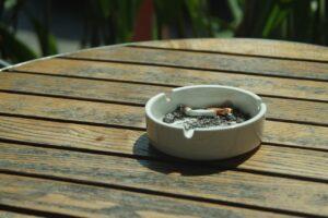 Read more about the article Top 10 Benefits of Using a Ceramic Ashtrays Over Metal and Glass