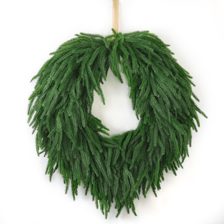 Read more about the article Affordable Christmas Wreaths in New York City Under $100