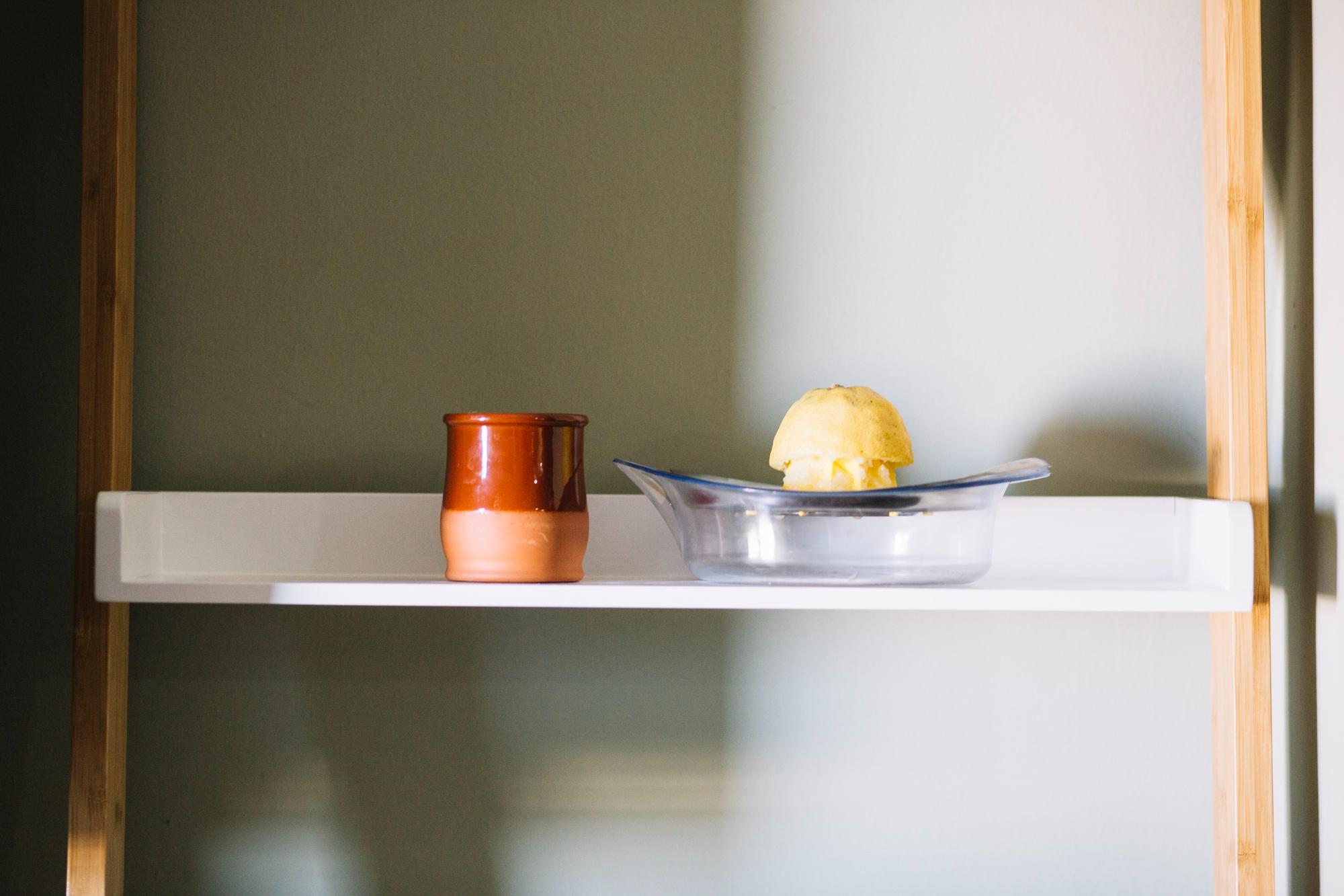 Read more about the article How to Choose the Right Floating Corner Wall Shelf for Your Home