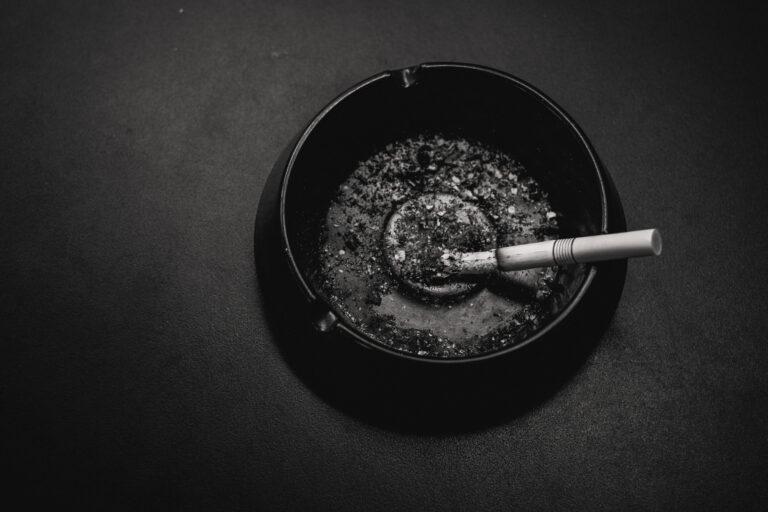 Read more about the article Personalized Cigar Ashtray: The Ultimate Guide for Cigar Lovers in NYC