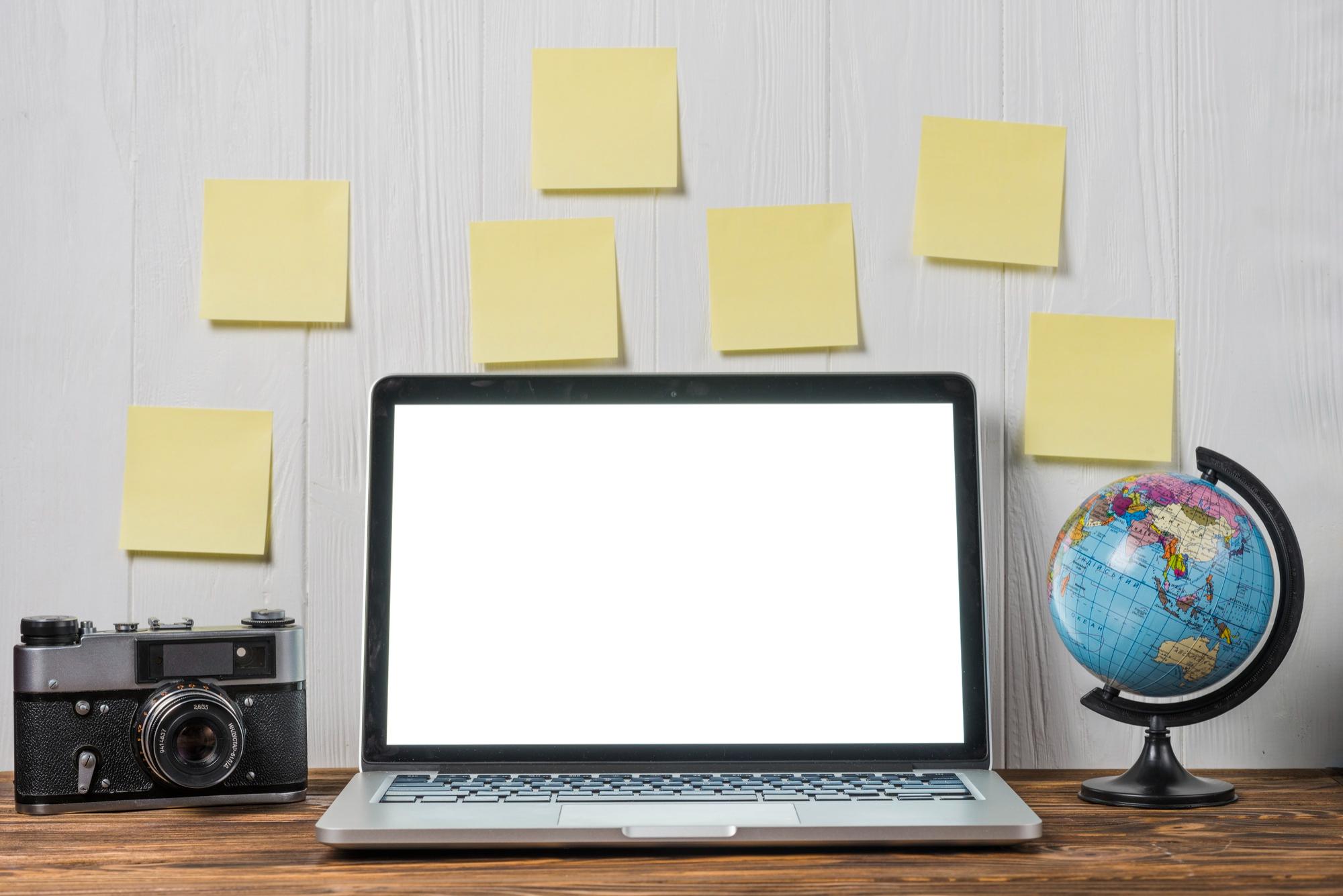 Read more about the article Where to Buy the Best Acrylic Monitor Memo Board in NYC