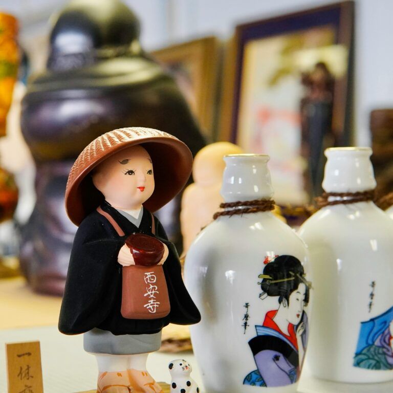 Read more about the article Why NYC Collectors Love Vintage Kewpie Dolls: The Hidden Story